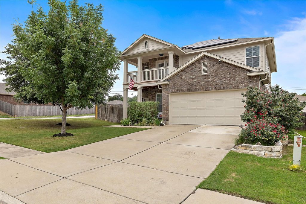 326 Comal RUN, Hutto, TX 78634