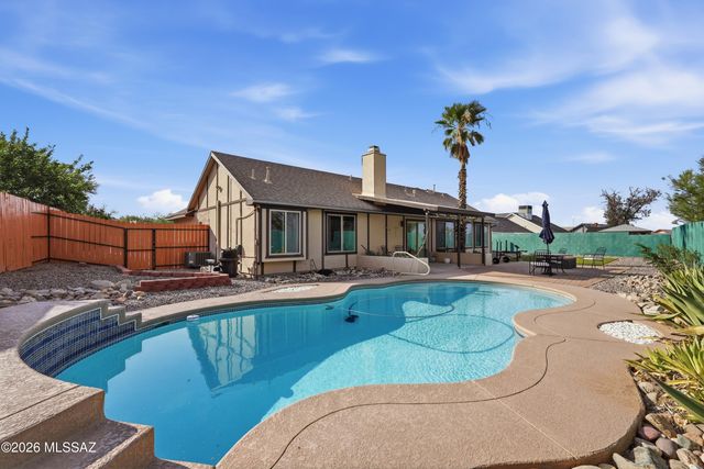 2801 W Calle De Dalias, Tucson, AZ 85745