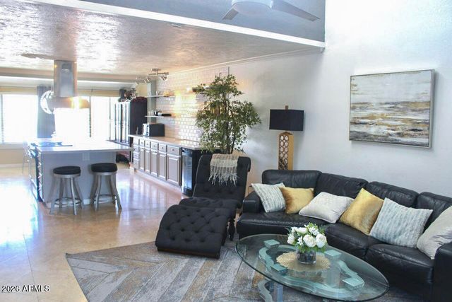 5998 N 78TH Street 211, Scottsdale, AZ 85250