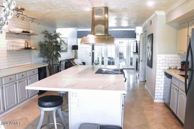 5998 N 78TH Street 211, Scottsdale, AZ 85250