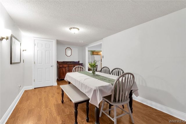 256 Country Parkway, Amherst, NY 14221