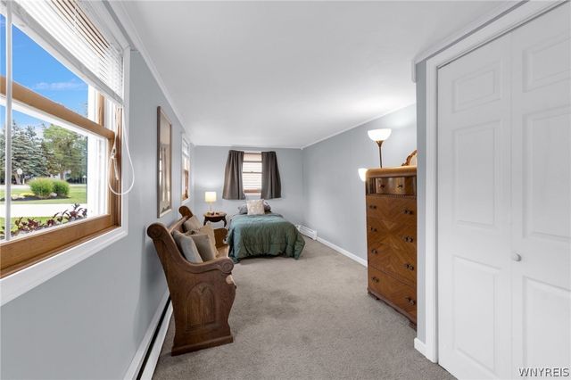 256 Country Parkway, Amherst, NY 14221