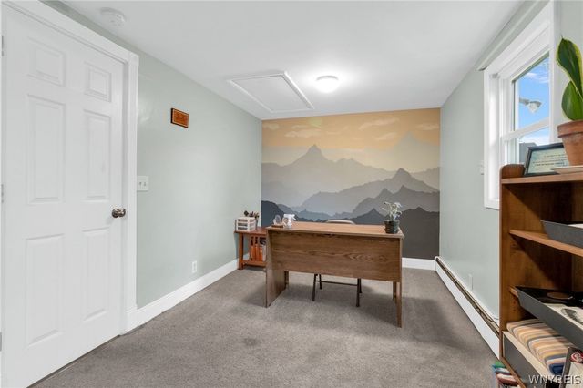256 Country Parkway, Amherst, NY 14221