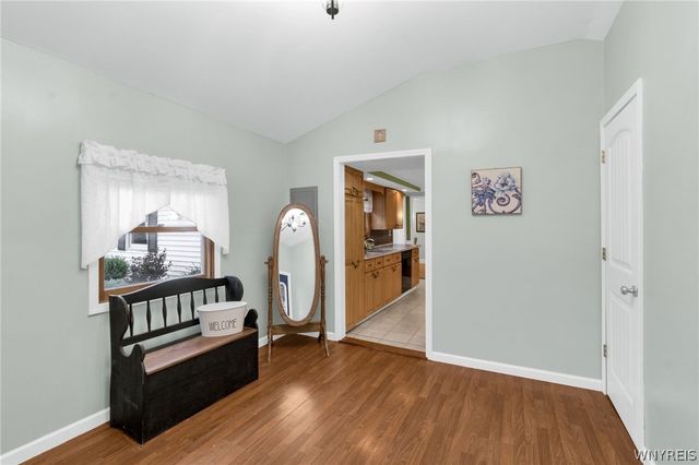 256 Country Parkway, Amherst, NY 14221