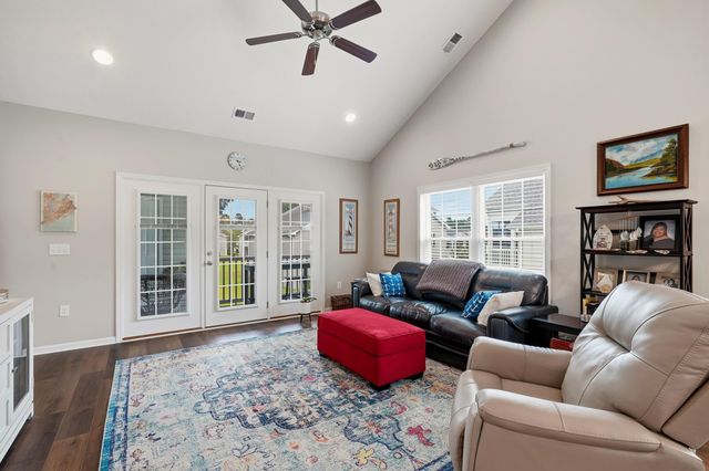 647 Sunnyside Dr Unit 202, Murrells Inlet, SC 29576