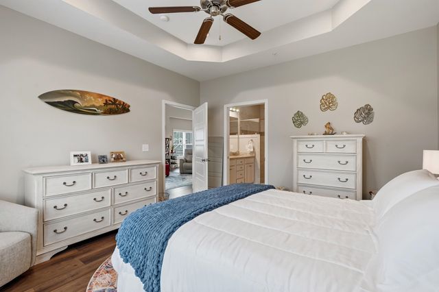 647 Sunnyside Dr Unit 202, Murrells Inlet, SC 29576