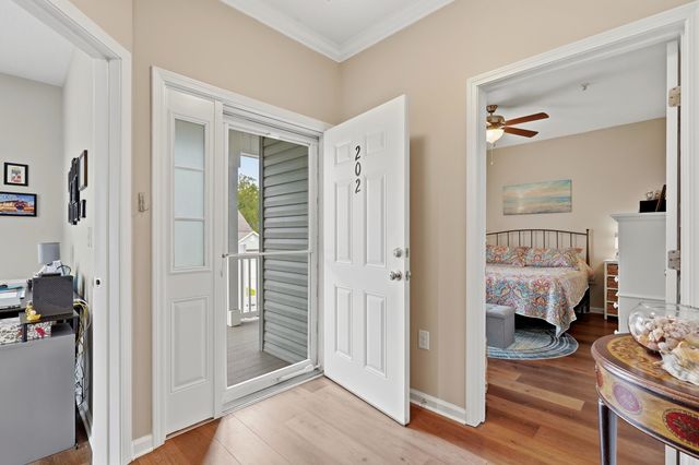 647 Sunnyside Dr Unit 202, Murrells Inlet, SC 29576