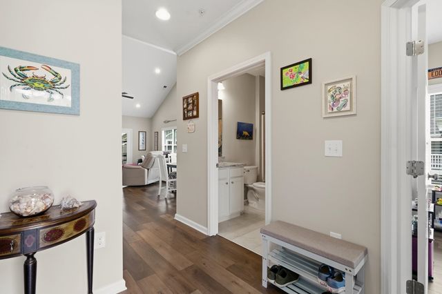 647 Sunnyside Dr Unit 202, Murrells Inlet, SC 29576