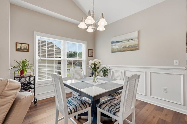 647 Sunnyside Dr Unit 202, Murrells Inlet, SC 29576