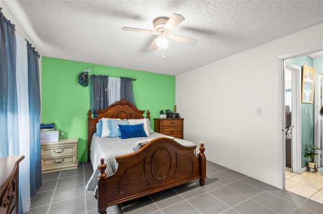 37253 SAFARI DRIVE, Dade City, FL 33523