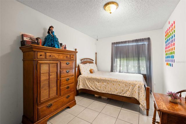 37253 SAFARI DRIVE, Dade City, FL 33523