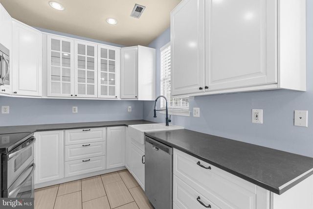 45629 LIVINGSTONE STATION ST, Sterling, VA 20166