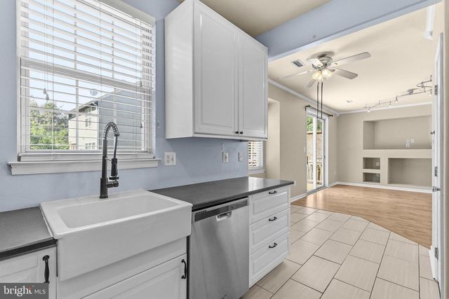 45629 LIVINGSTONE STATION ST, Sterling, VA 20166