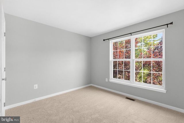 45629 LIVINGSTONE STATION ST, Sterling, VA 20166
