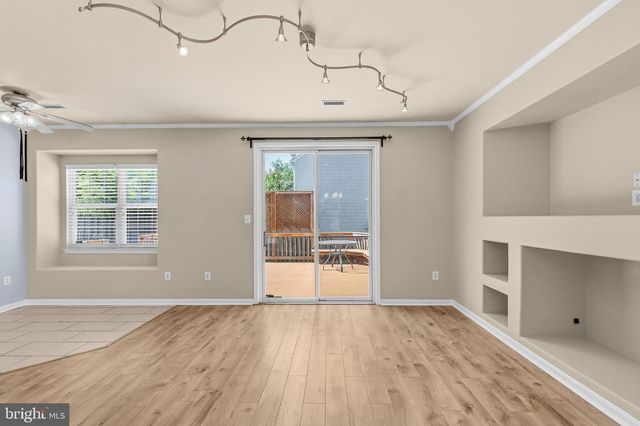 45629 LIVINGSTONE STATION ST, Sterling, VA 20166