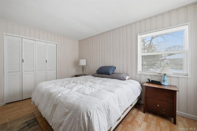 4 Cottage Court, Middle Island, NY 11953