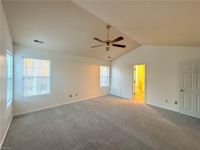 130 Summerglen RDG, Newport News, VA 23602