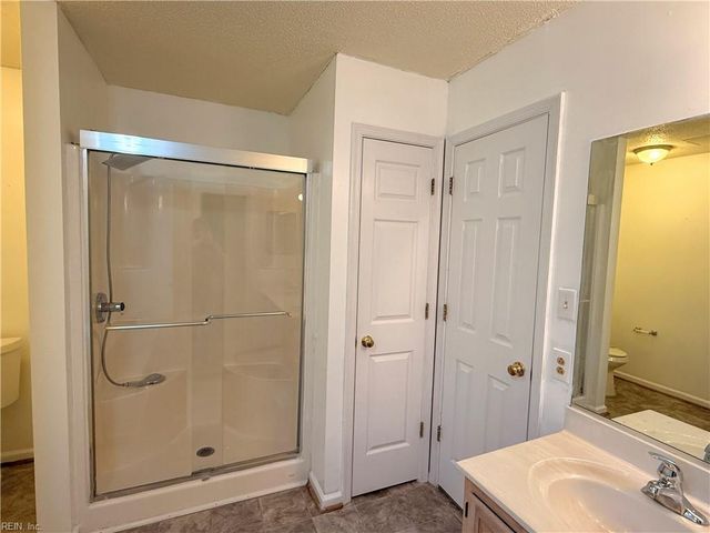 130 Summerglen RDG, Newport News, VA 23602