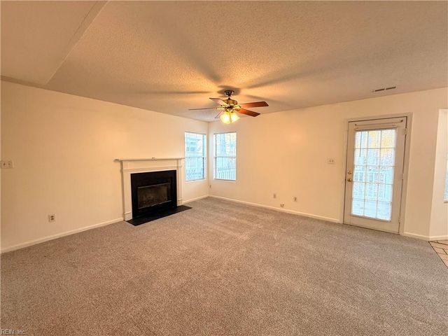 130 Summerglen RDG, Newport News, VA 23602