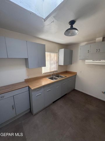 521 ALICIA Drive, El Paso, TX 79905