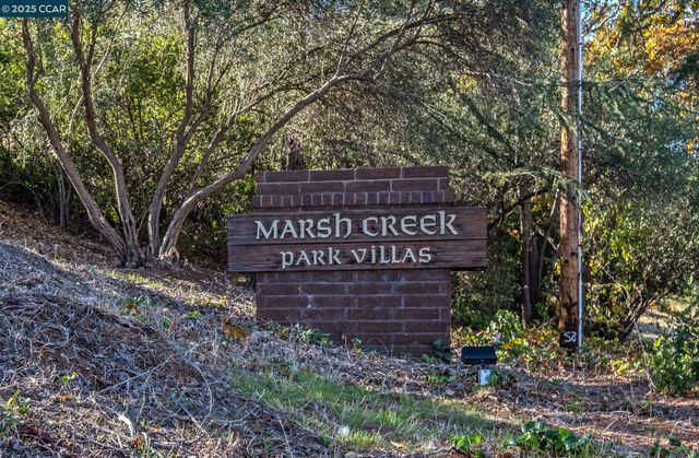 20 Clark Creek Cir, Clayton, CA 94517