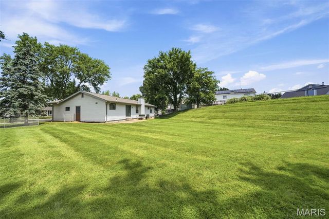 2266 Halyard Court, Mehlville, MO 63129