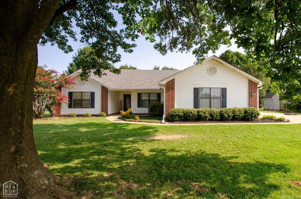 261 County Road 620, Jonesboro, AR 72404