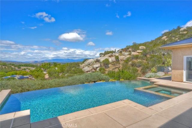 29155 Buckshot Canyon Road, Escondido, CA 92026
