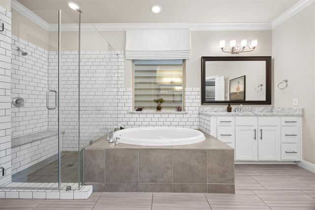 1006 Shepherd Oaks Drive, Houston, TX 77018
