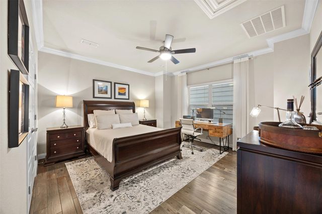 1006 Shepherd Oaks Drive, Houston, TX 77018