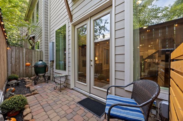 1006 Shepherd Oaks Drive, Houston, TX 77018