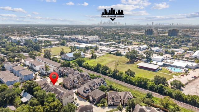 1006 Shepherd Oaks Drive, Houston, TX 77018