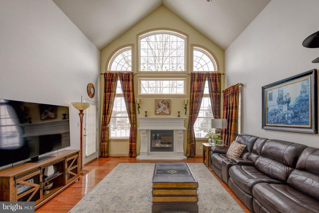 322 MCNEIL LN, West Grove, PA 19390