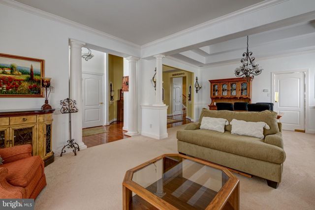 322 MCNEIL LN, West Grove, PA 19390