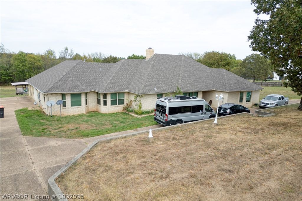 5300 Spring Mountain Road, Fort Smith, AR 72916