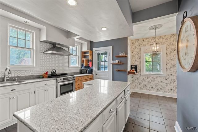 142 Hampton Road, Syracuse, NY 13203