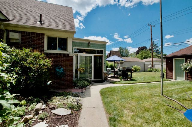 2606 Edgemont Lot: 699, Trenton, MI 48183