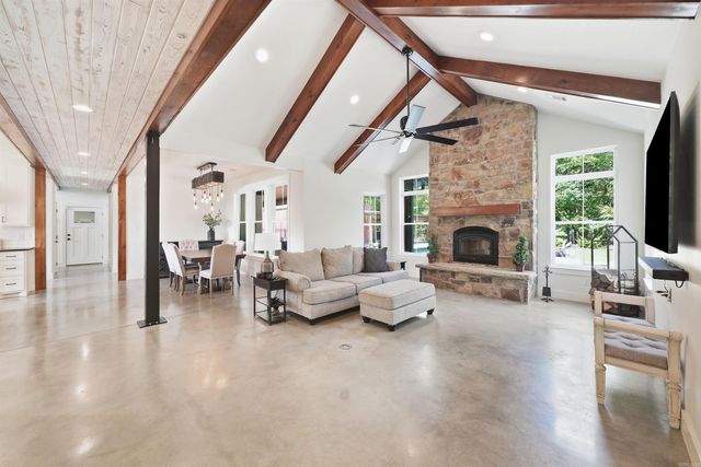 1520 Midland Road, Alexander, AR 72002