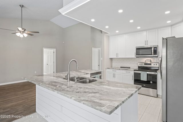 1418 Meadow Lark Road, Spring Hill, FL 34608