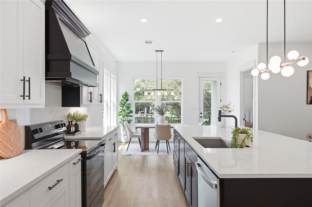 145 Kawainui LN, Bastrop, TX 78602