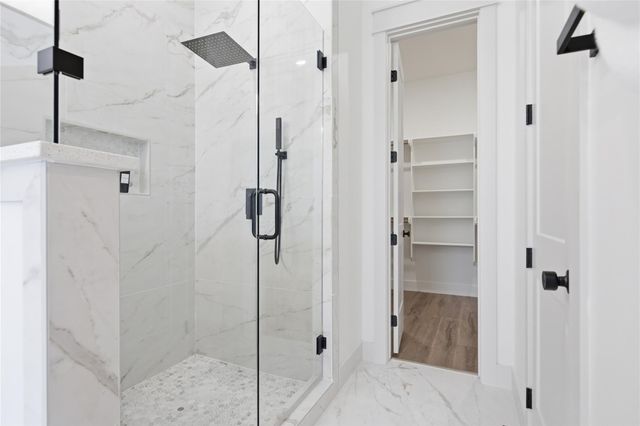 145 Kawainui LN, Bastrop, TX 78602