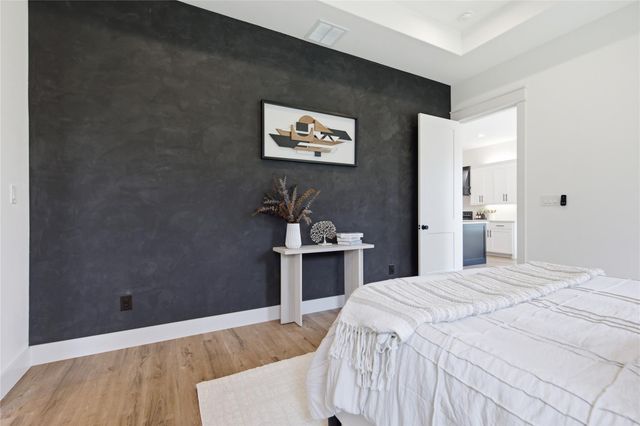 145 Kawainui LN, Bastrop, TX 78602