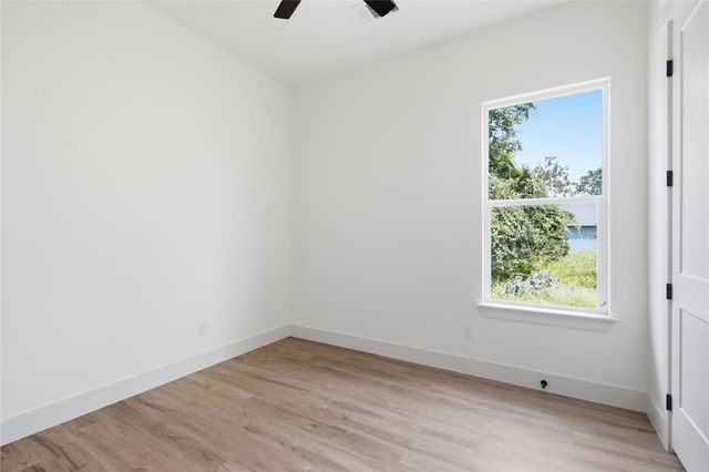 145 Kawainui LN, Bastrop, TX 78602