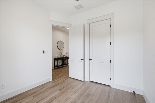145 Kawainui LN, Bastrop, TX 78602