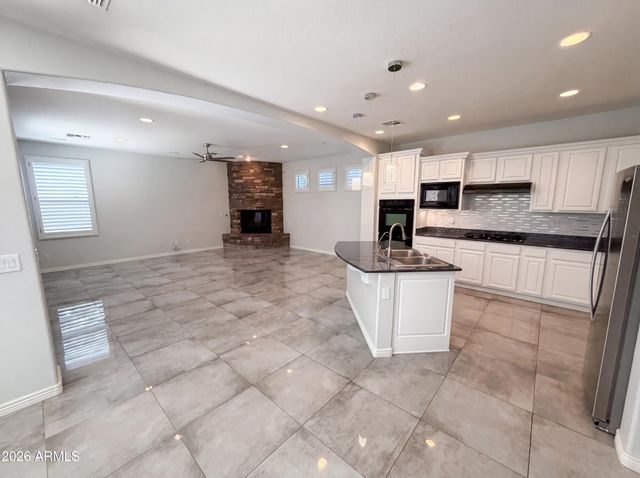550 S EMERSON Street, Chandler, AZ 85225