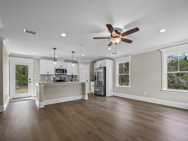 45 Klickitat Drive, Crawfordville, FL 32327