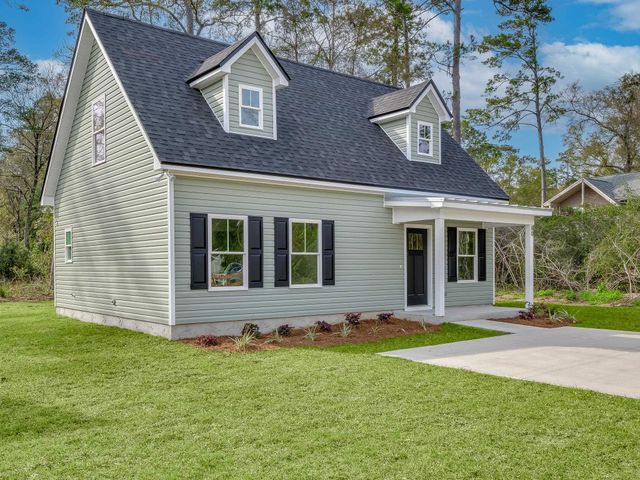 45 Klickitat Drive, Crawfordville, FL 32327