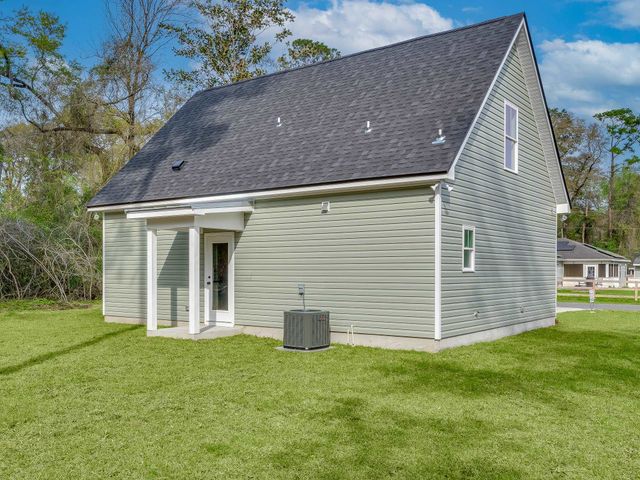45 Klickitat Drive, Crawfordville, FL 32327
