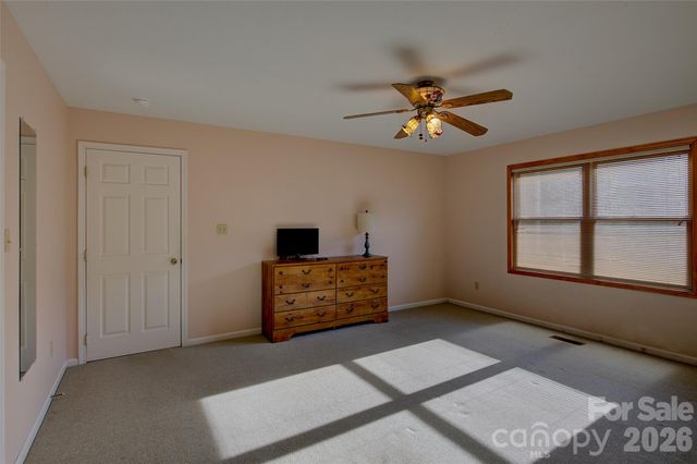 11014 State Hwy 80 S Highway 2-C, Burnsville, NC 28714