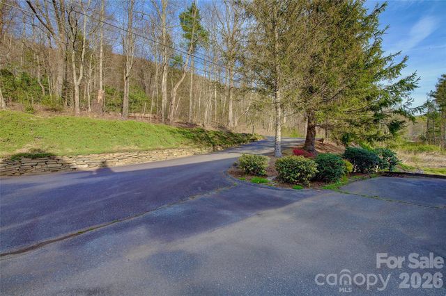 11014 State Hwy 80 S Highway 2-C, Burnsville, NC 28714
